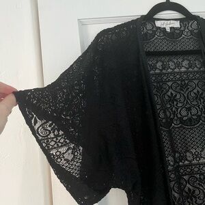 Black Lace Short Sleeve Duster